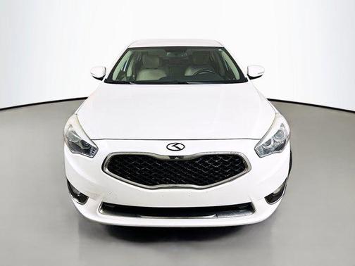 2016 Kia Cadenza Base