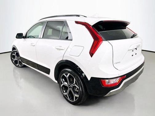 2023 Kia Niro Touring