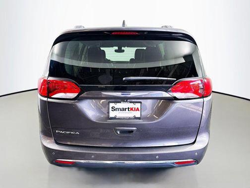 2020 Chrysler Pacifica Touring-L Plus