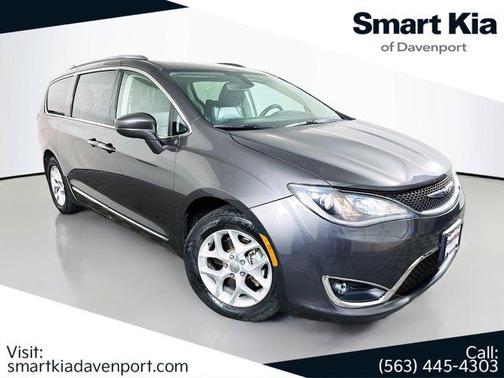 2020 Chrysler Pacifica Touring-L Plus