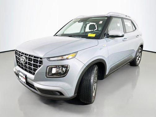 2022 Hyundai VENUE SEL