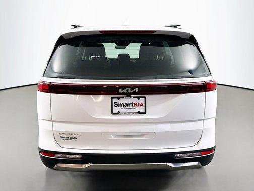 2023 Kia Carnival SX