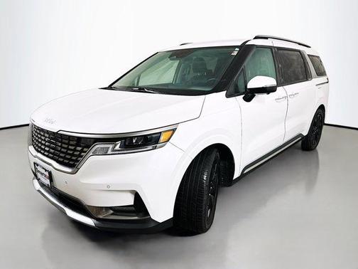 2023 Kia Carnival SX