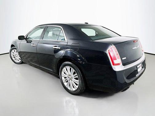 2013 Chrysler 300C Luxury Series