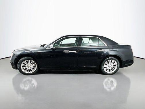 2013 Chrysler 300C Luxury Series