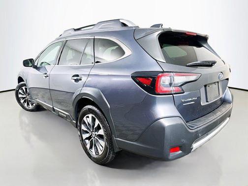 2023 Subaru Outback Touring