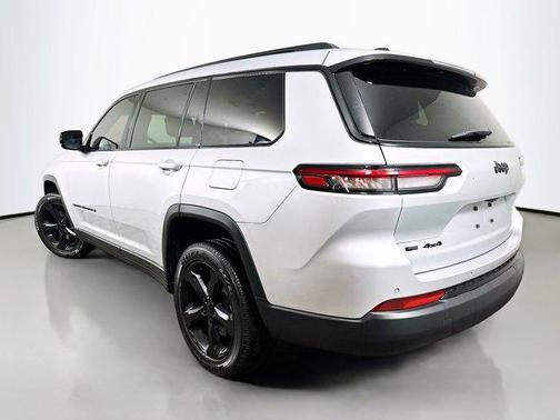 2022 Jeep Grand Cherokee L Altitude