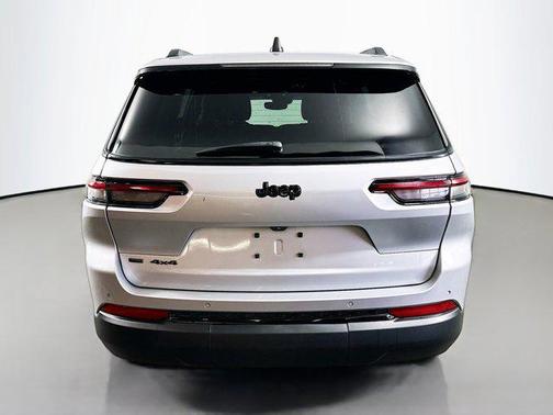 2022 Jeep Grand Cherokee L Altitude