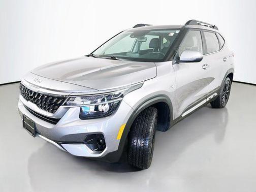 2022 Kia Seltos Nightfall