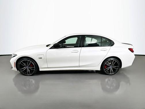 Mineral White Metallic 2023 BMW 330e Base
