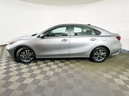 Steel Gray 2024 Kia Forte LXS