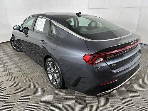 Gravity Gray 2022 Kia K5 EX