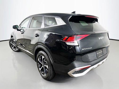 Ebony Black 2024 Kia Sportage EX