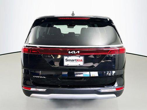 2023 Kia Carnival EX