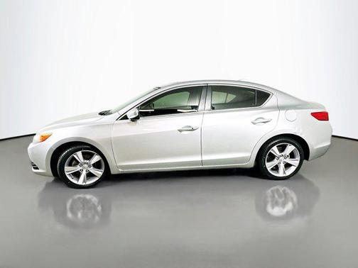 2013 Acura ILX 2.0L Technology