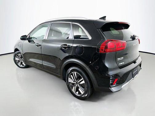 2022 Kia Niro LXS