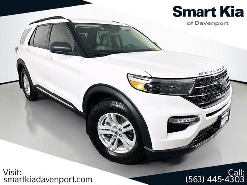 White Metallic 2023 Ford Explorer XLT