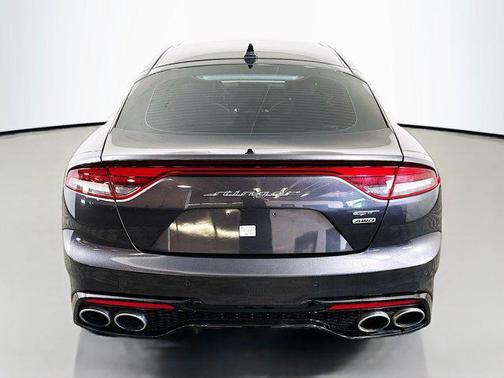 2022 Kia Stinger GT2