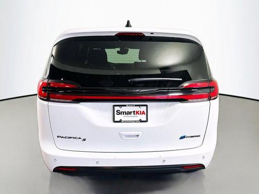 2024 Chrysler Pacifica Hybrid S Appearance Pkg