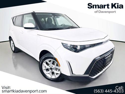 Snow White Pearl 2024 Kia Soul LX
