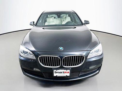 2013 BMW 750 i xDrive