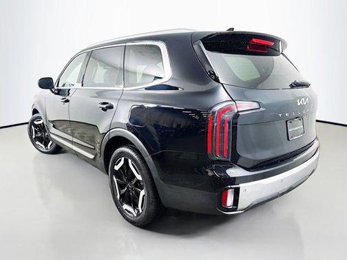 Ebony Black 2024 Kia Telluride EX