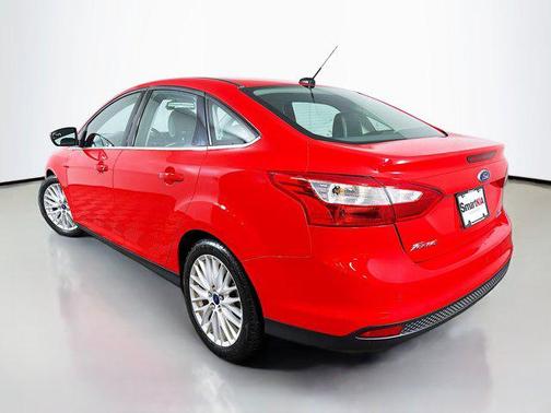 RACE RED 2012 Ford Focus SEL