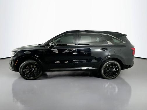 Ebony Black 2023 Kia Sorento SX