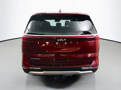 2024 Kia Carnival EX