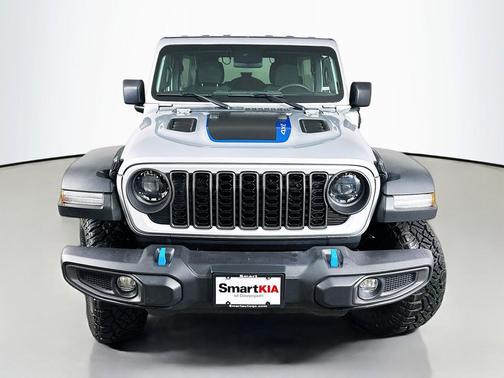 Silver Zynith Clearcoat 2024 Jeep Wrangler 4xe Rubicon