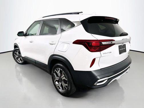 2023 Kia Seltos EX