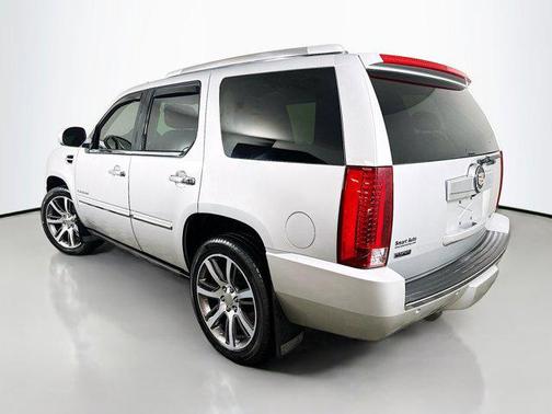 2011 Cadillac Escalade Premium