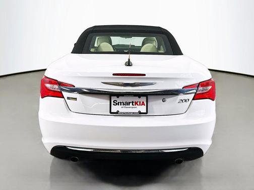 2014 Chrysler 200 Touring