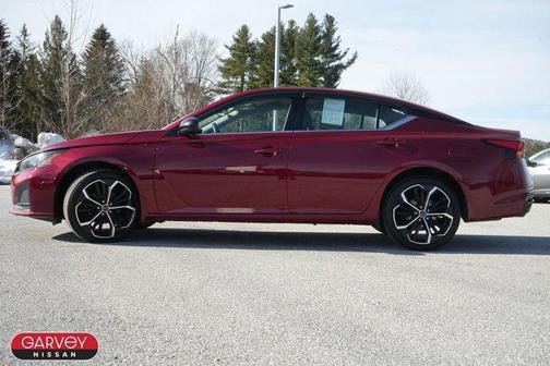 Scarlet Ember 2024 Nissan Altima SR Intelligent AWD