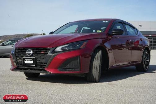 Scarlet Ember 2024 Nissan Altima 2.5 SR