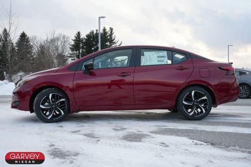Scarlet Ember Tintcoat 2025 Nissan Versa 1.6 S