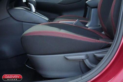 Scarlet Ember Tintcoat 2025 Nissan Versa 1.6 S