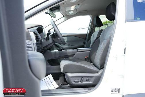 Pearl White Tricoat 2023 Nissan Rogue SV