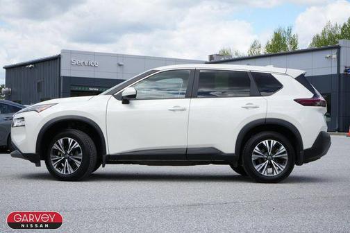 Pearl White Tricoat 2023 Nissan Rogue SV