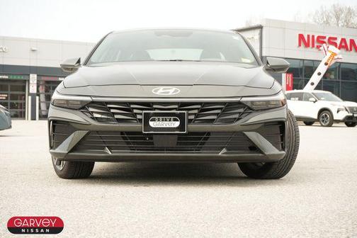 Amazon Gray 2025 Hyundai ELANTRA SEL