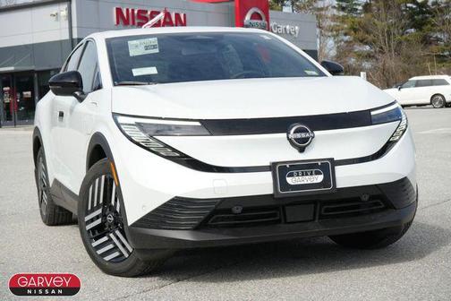 Everest White Pearl Tricoat 2026 Nissan Leaf SV+