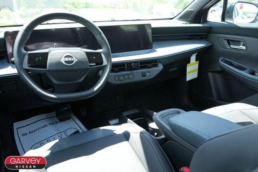 Everest White Pearl Tricoat 2026 Nissan Leaf SV+