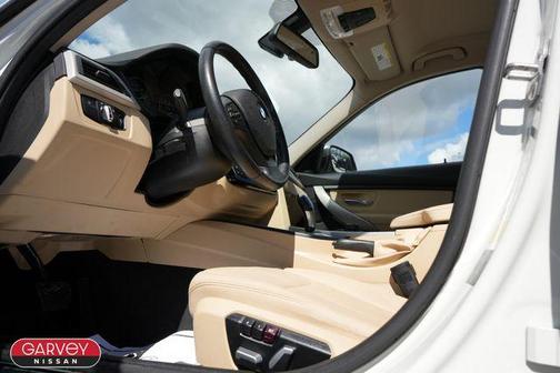 Alpine White 2018 BMW 320 i