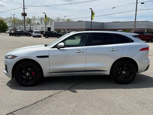 2018 Jaguar F-PACE S