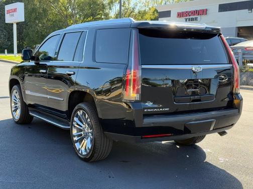 2020 Cadillac Escalade Luxury
