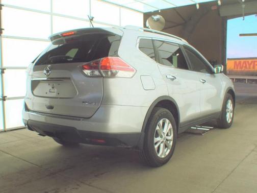 Brilliant Silver 2016 Nissan Rogue SV