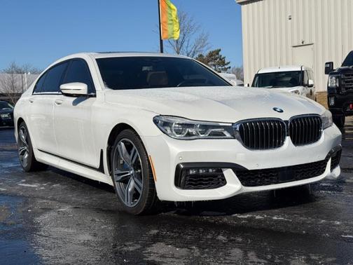 2017 BMW 750 i