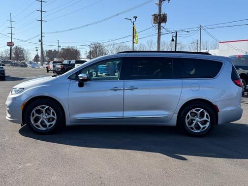 2023 Chrysler Pacifica Limited