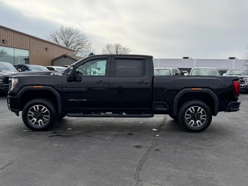 2022 GMC Sierra 2500 AT4