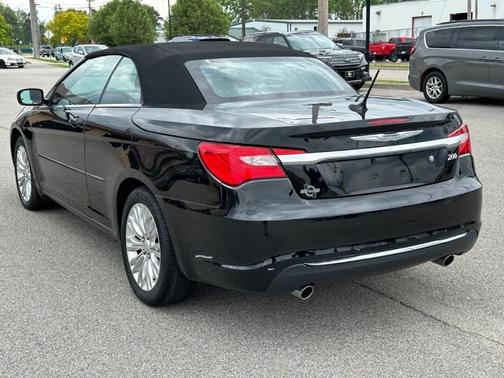 2013 Chrysler 200 Touring